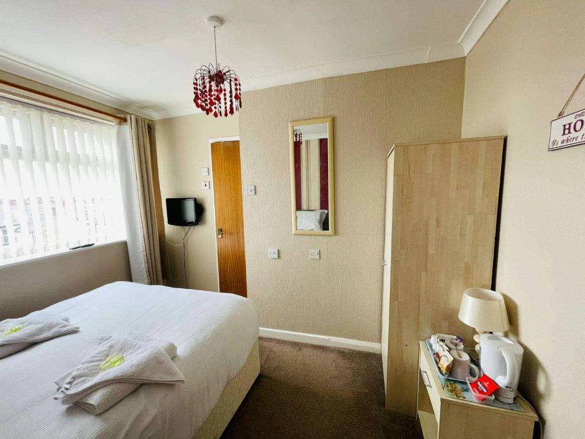 Hotel 33 Blackpool Exterior photo